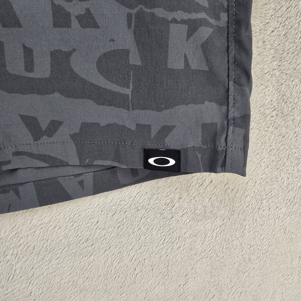 Oakley Golf Transition Ransom Short Mens 33 Gray Collage AOP Regular Fit - Picture 2 of 13
